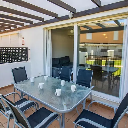Adosado Familiar Con Piscina - Palm 130 -